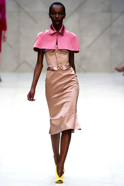 Look 14